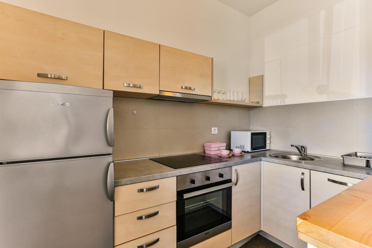Montesun Apartments Будва Екстериор снимка